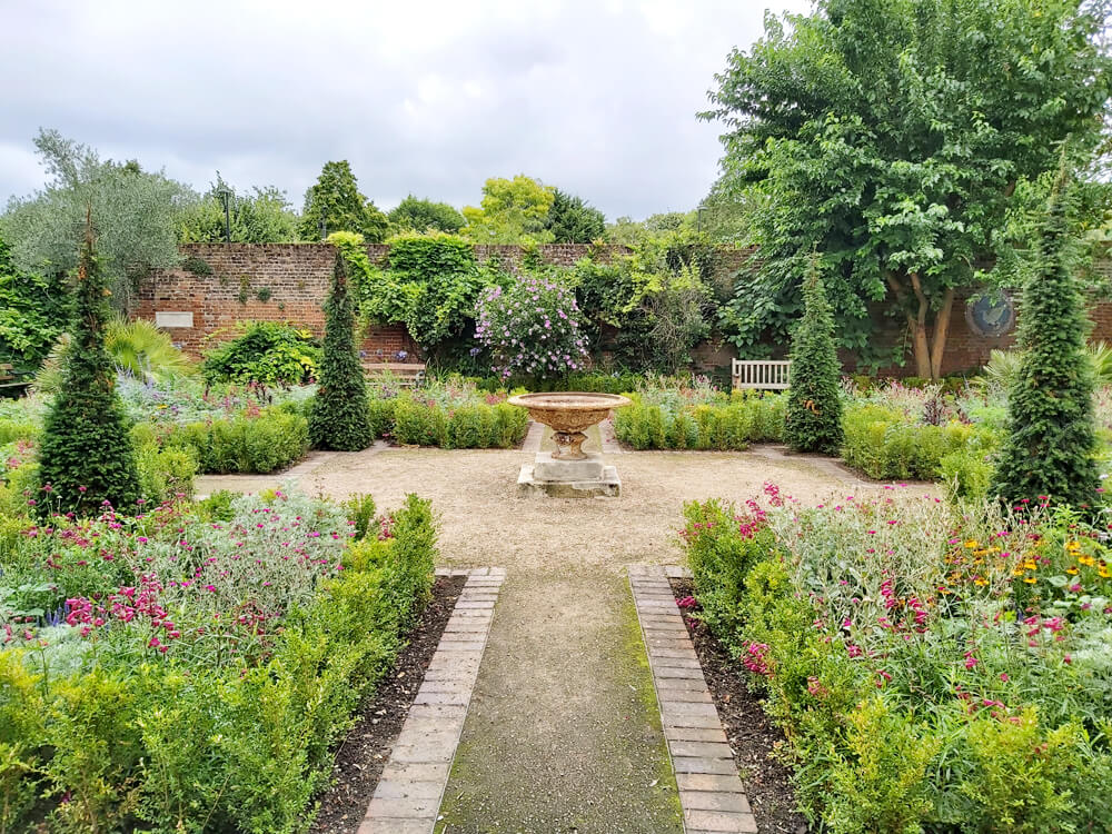 Canons House and Grounds image