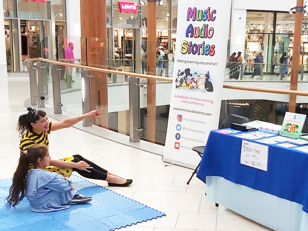 Storytelller, Anna Christina, teaching children at The O2 image