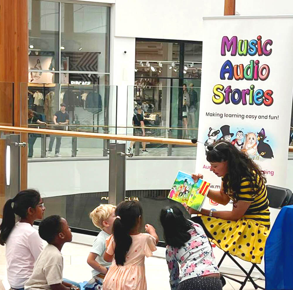 Kids Lit Author, Anna Christina, reading picture book, Billy Joins the Circus at The O2 image